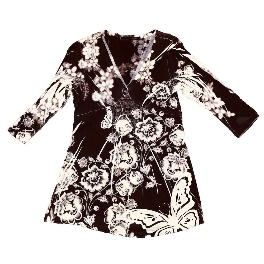 Mushka by Sienna Top M Black White Tie Dye Floral Butterfly V Boho Fairy Y2K